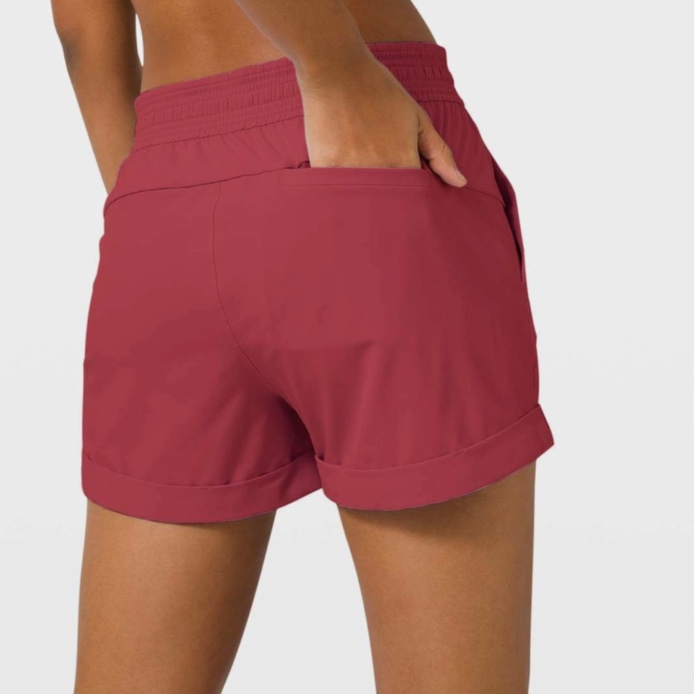 Lululemon Spring Break Away Short - Picture 2 of 10